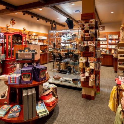 MLL_Photography_Gift Shop_Full Room_Spatial View_02